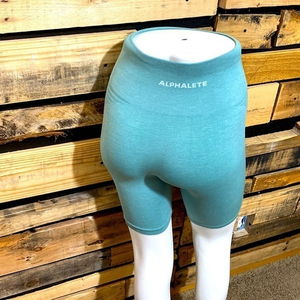 Alphalete High Rise Seamless Biker Shorts‎ Size Small In Jade Green